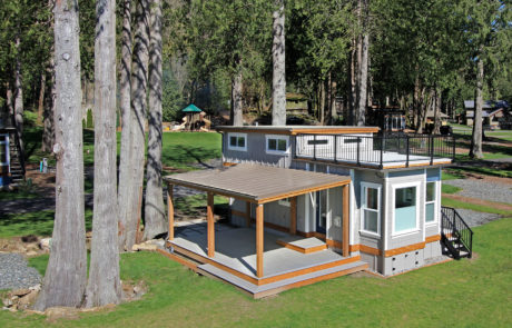 Bellevue 37 Park Model Tiny Home Exterior